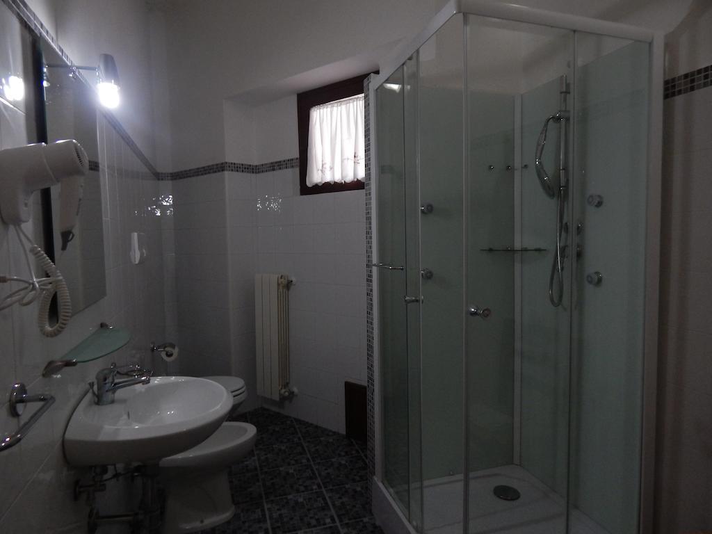 Hotel Il Platano Ottana Zimmer foto