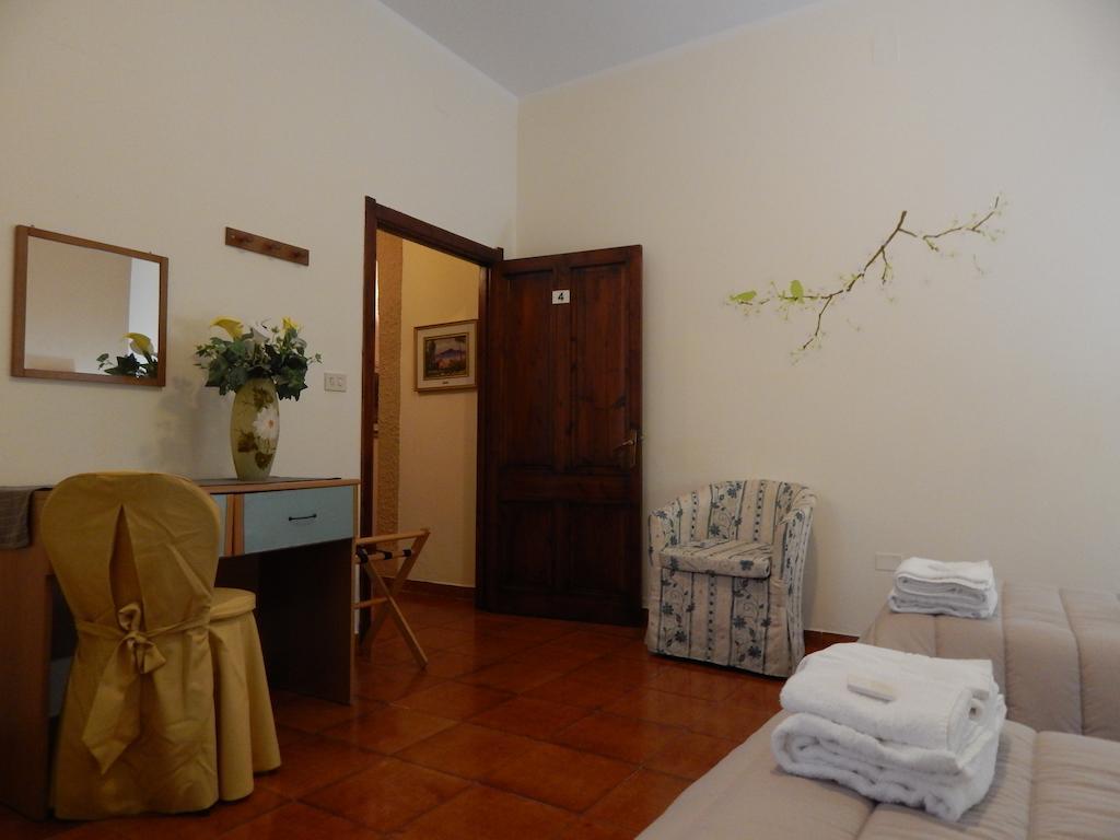 Hotel Il Platano Ottana Zimmer foto